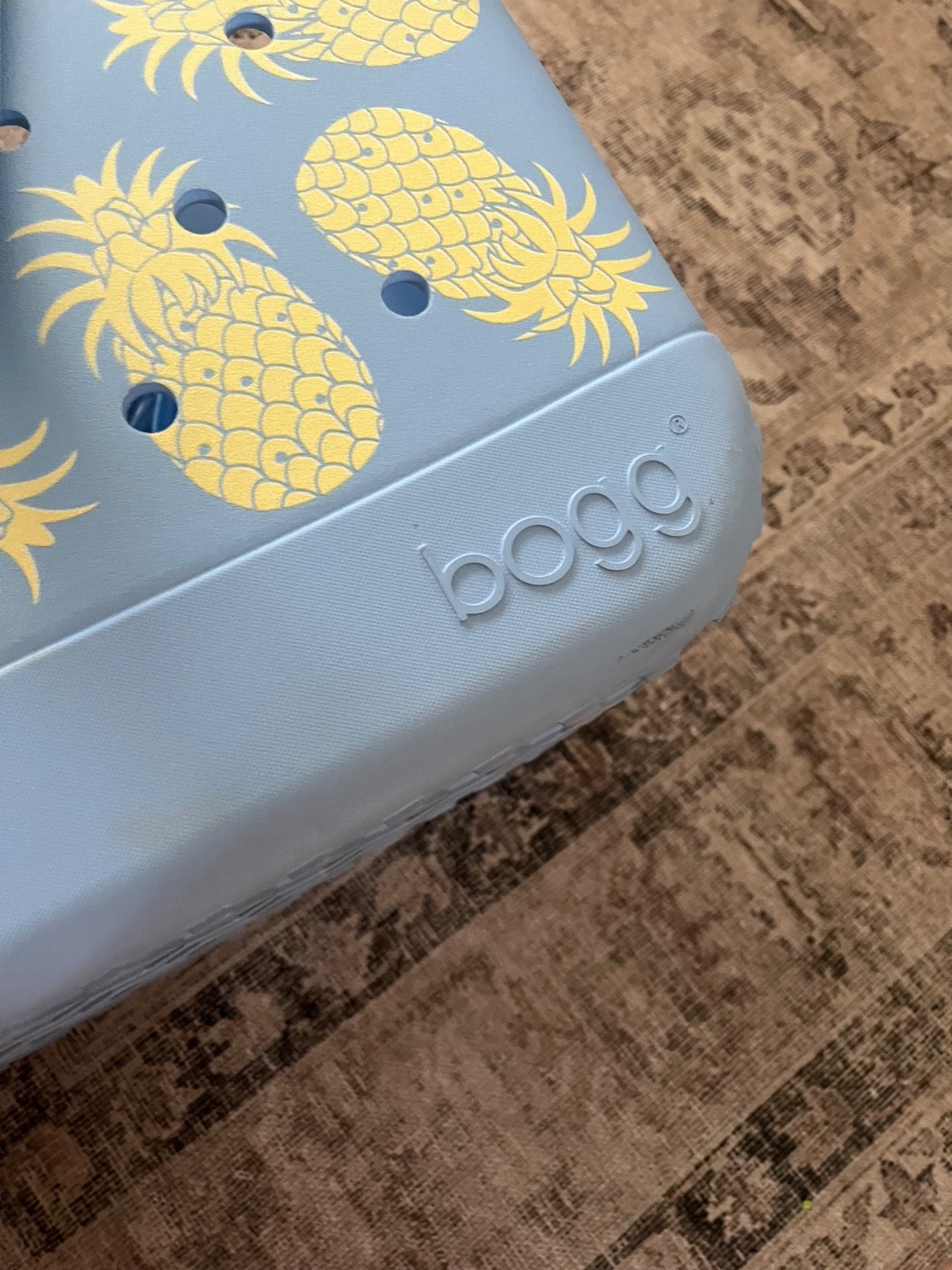 Large pineapple blue BOGG bag