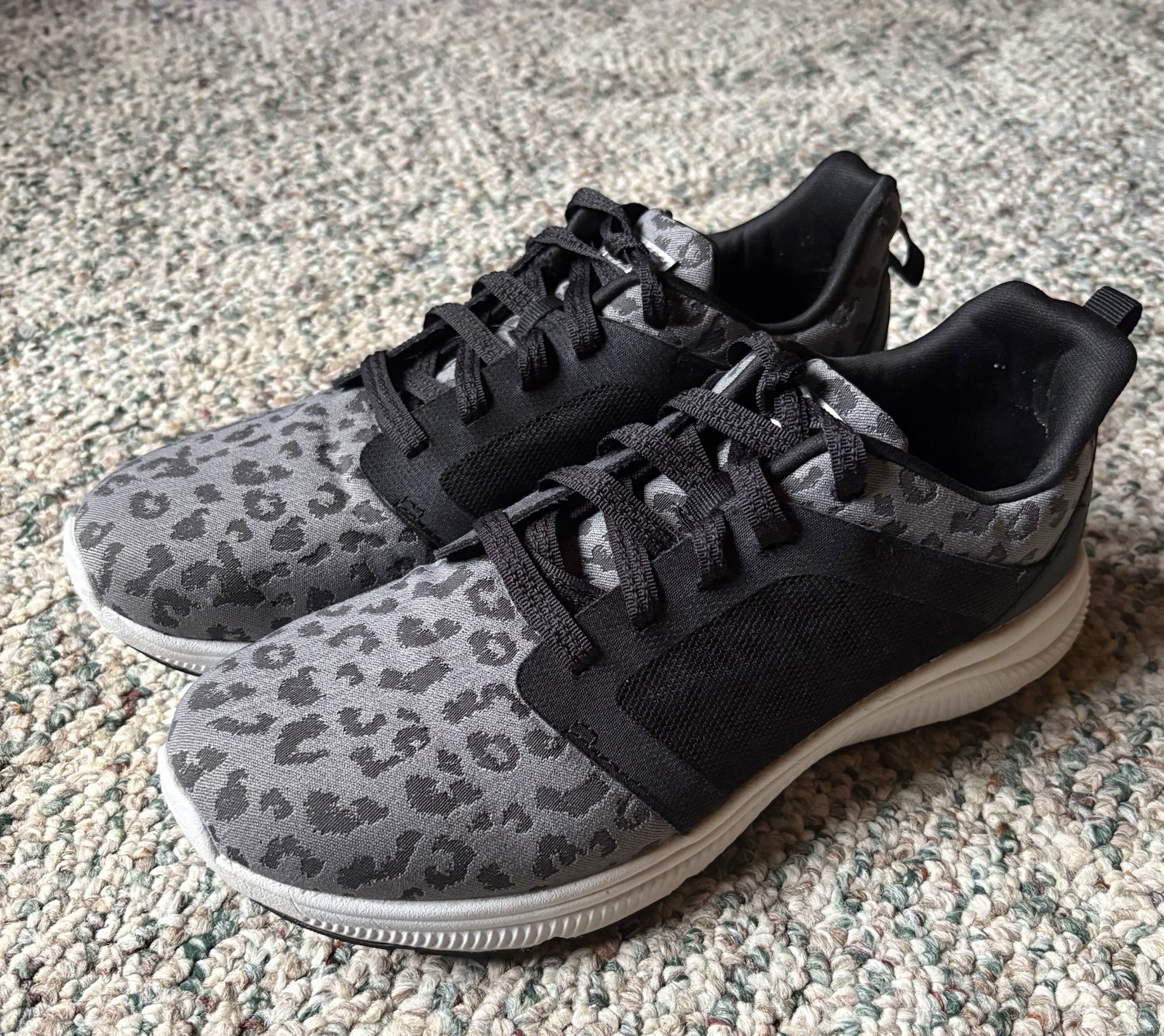 Avia Women’s Sneakers, Size 9 1/2, Memory Foam