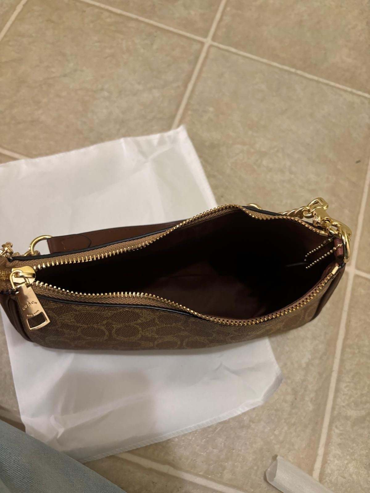 Coach shoulder bag