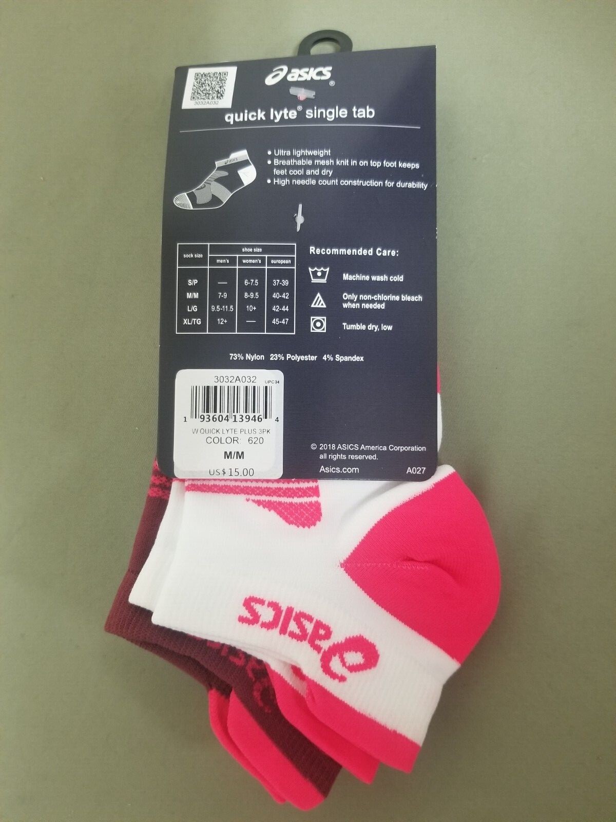 New Asics Unisex Quick Lyte Single Tab 3 Pk. Multi-Sport Socks.