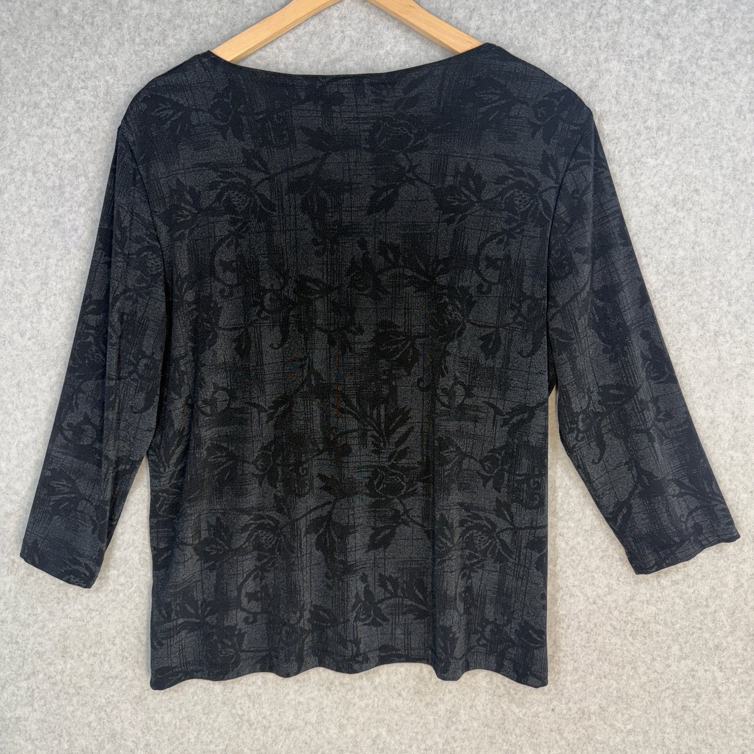 Sag Harbor Women’s Top Shirt Size Medium Black Floral Print Polyester Spandex