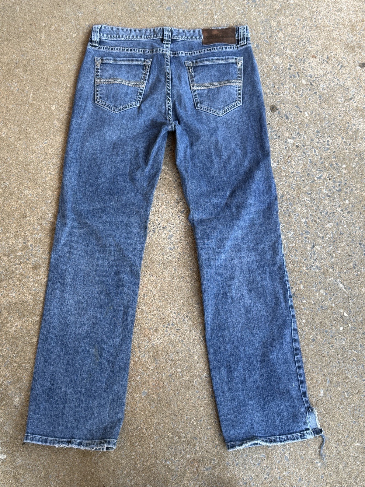Rock & Roll Cowboy Men’s Blue Denim Straight Jeans 5-Pocket Mid Rise Logo