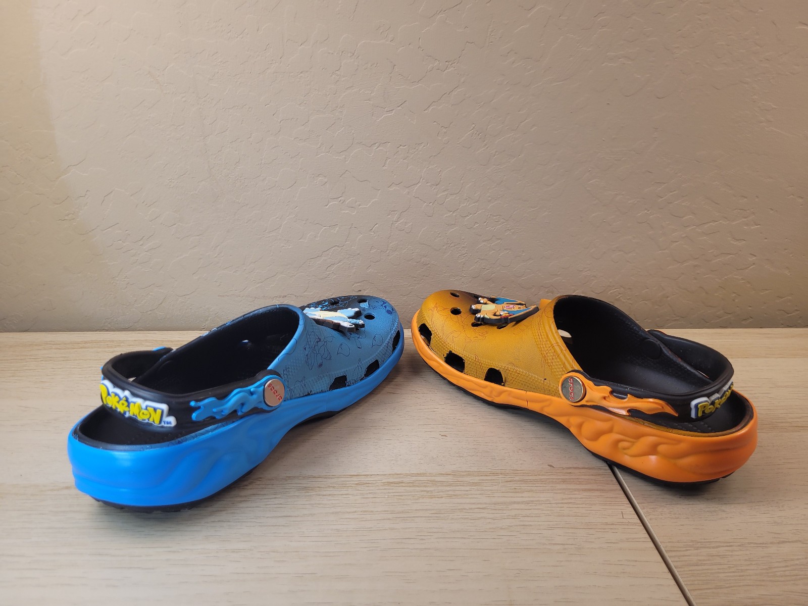Crocs Pokemon Charizard/Blastoise Classic Clog W8/M6 Multi NICE