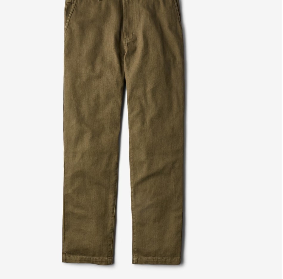 The Officer Chino-High-quality cotton provides a soft, purposeful texture .