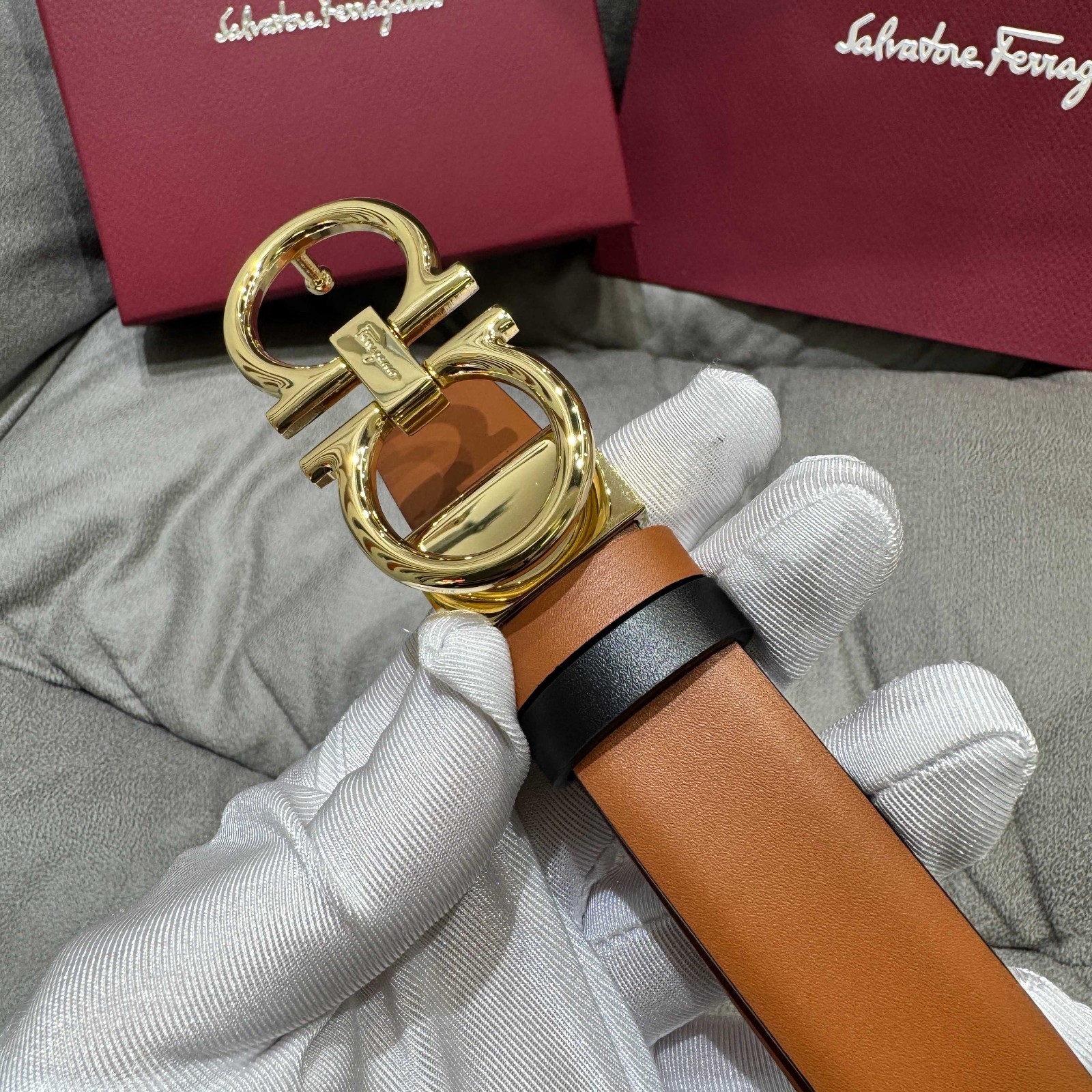 Salvatore Ferragamo Gancini Reversible Leather Belt