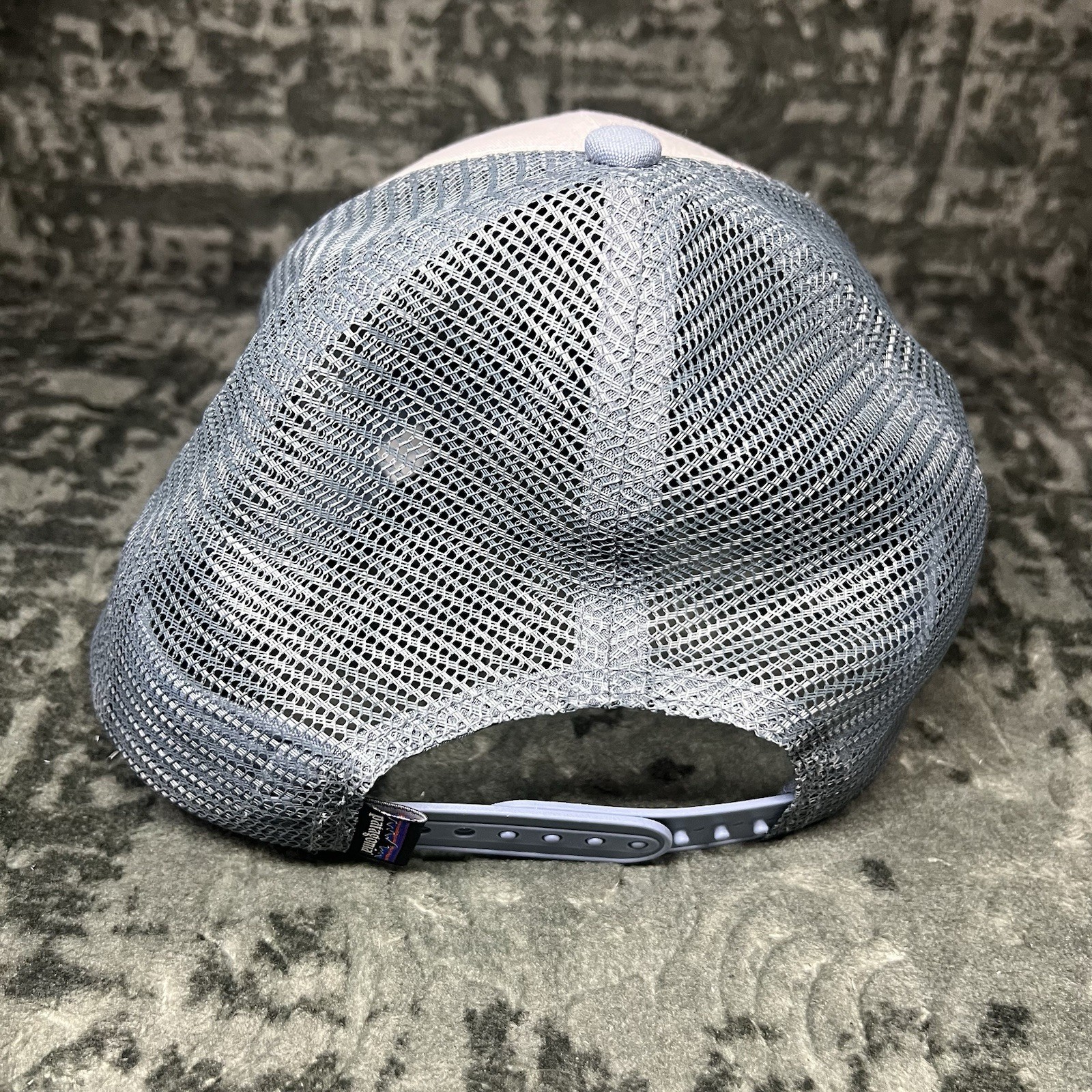 Patagonia Hat Mens One Size Blue White P-6 Logo Lo Pro Trucker Mesh Snapback Cap