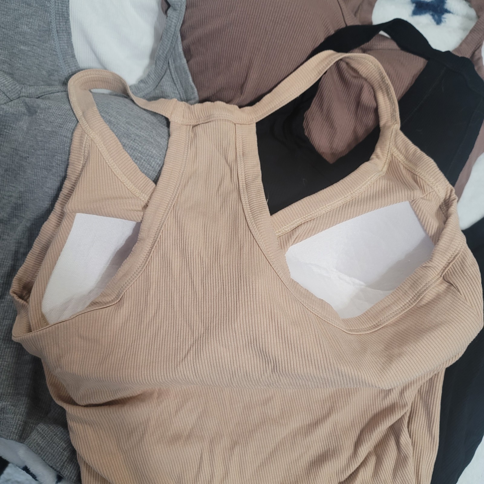Lot of 5 Women’s Camis Tank Tops Racerback Sz XL Built In Bra