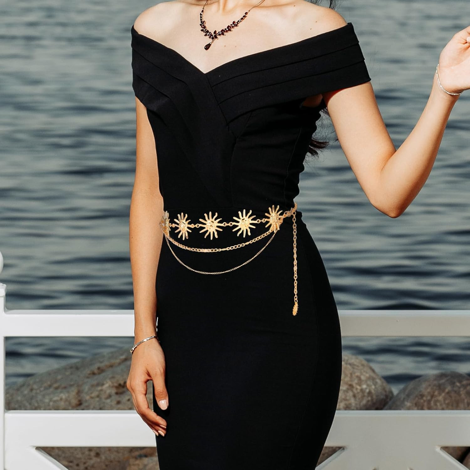 Women Waist Chain Belt Multilayer Metal Belt Gold Sun Adjustable Boho Waist Chai