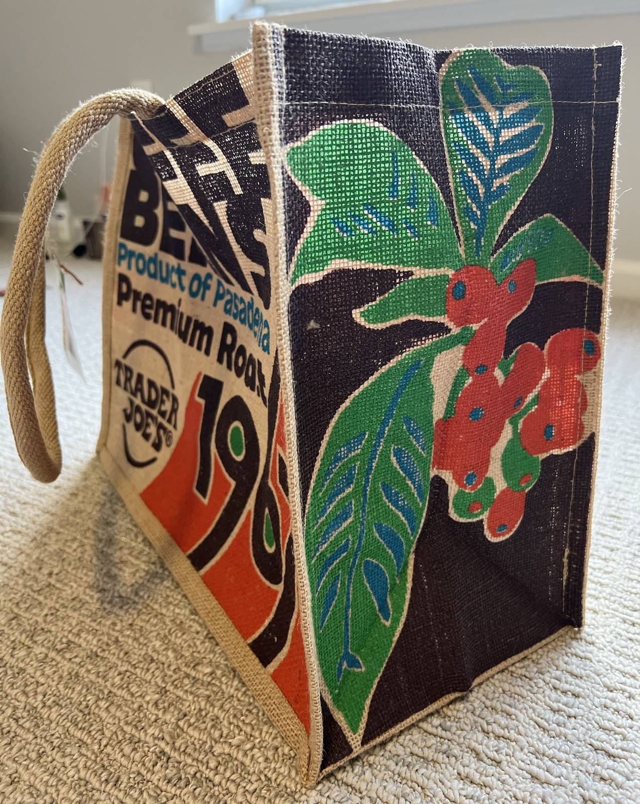 TraderJoe’s Limited Edition 17″ Coffee Beans 1967 Brown Burlap Tote Bag