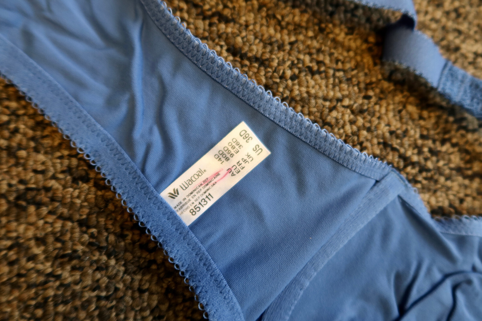 New Wacoal Soft Embrace Front Close Racerback Bra – Size 36D – Blue – # 851311