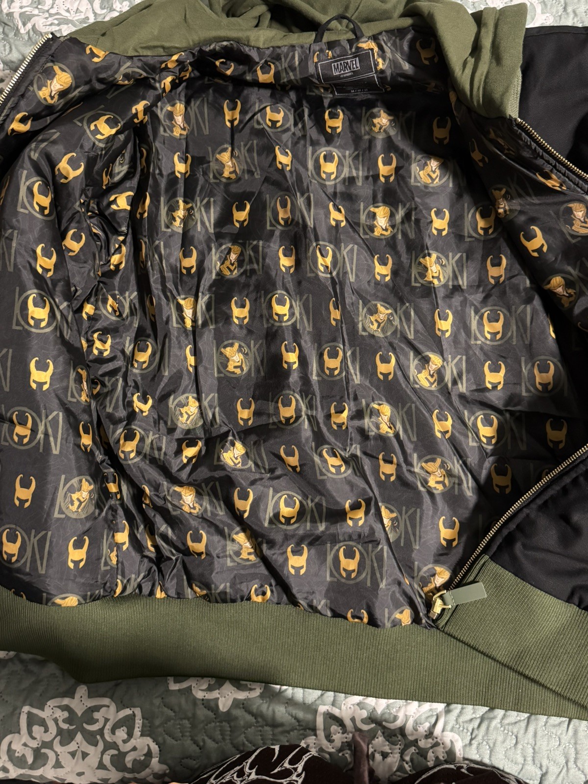 NEW Loungefly Collectiv Marvel Loki Bomber Hooded Jacket Set Size M