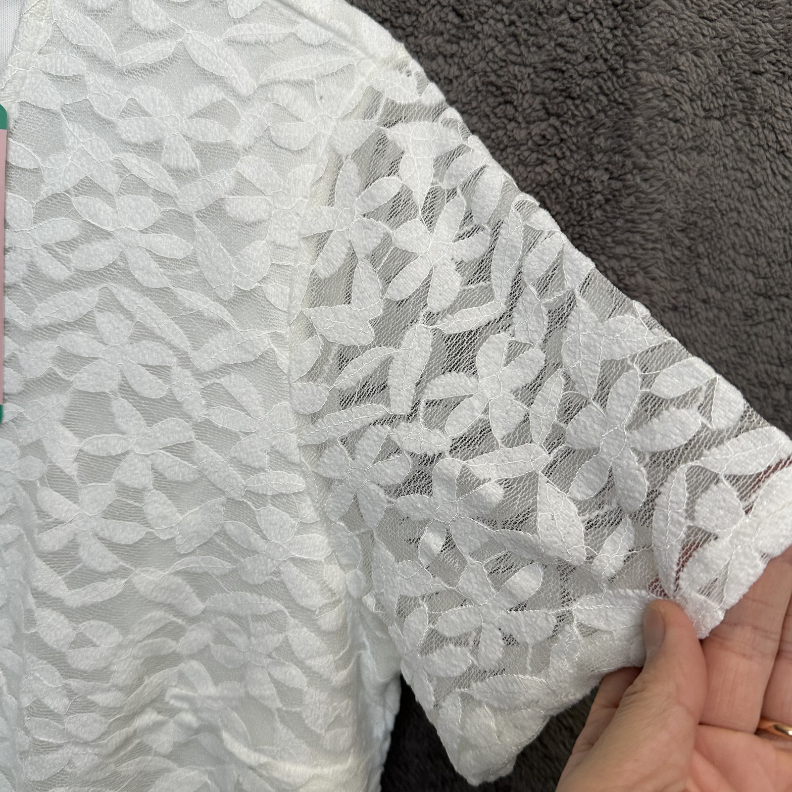 Teddi Rose Womens White Lace Blouse Short Sleeve Round Neck Floral Top NWT