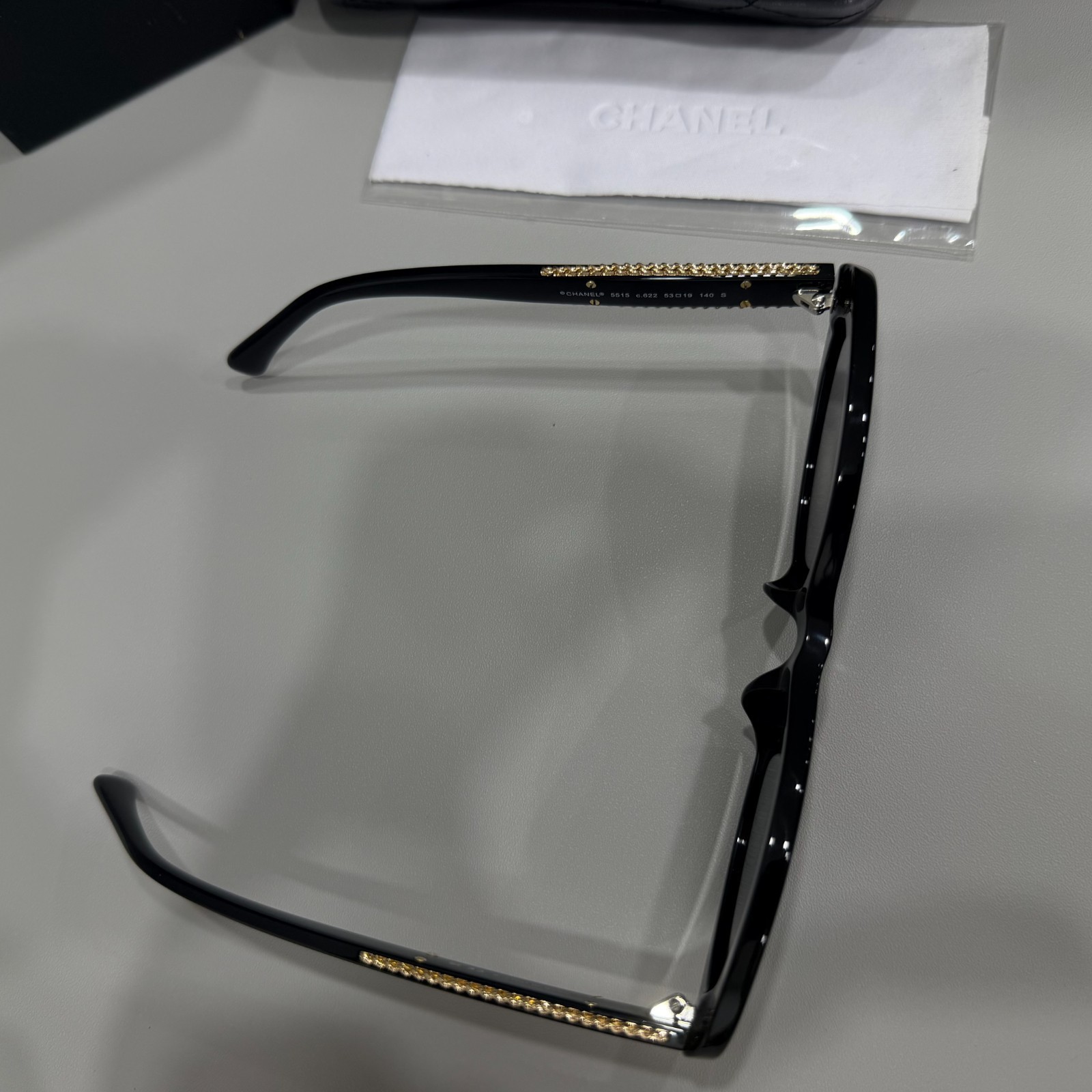 Chanel 5515 black cat eye frame women’s classic sunglasses 53-19-140 NEW