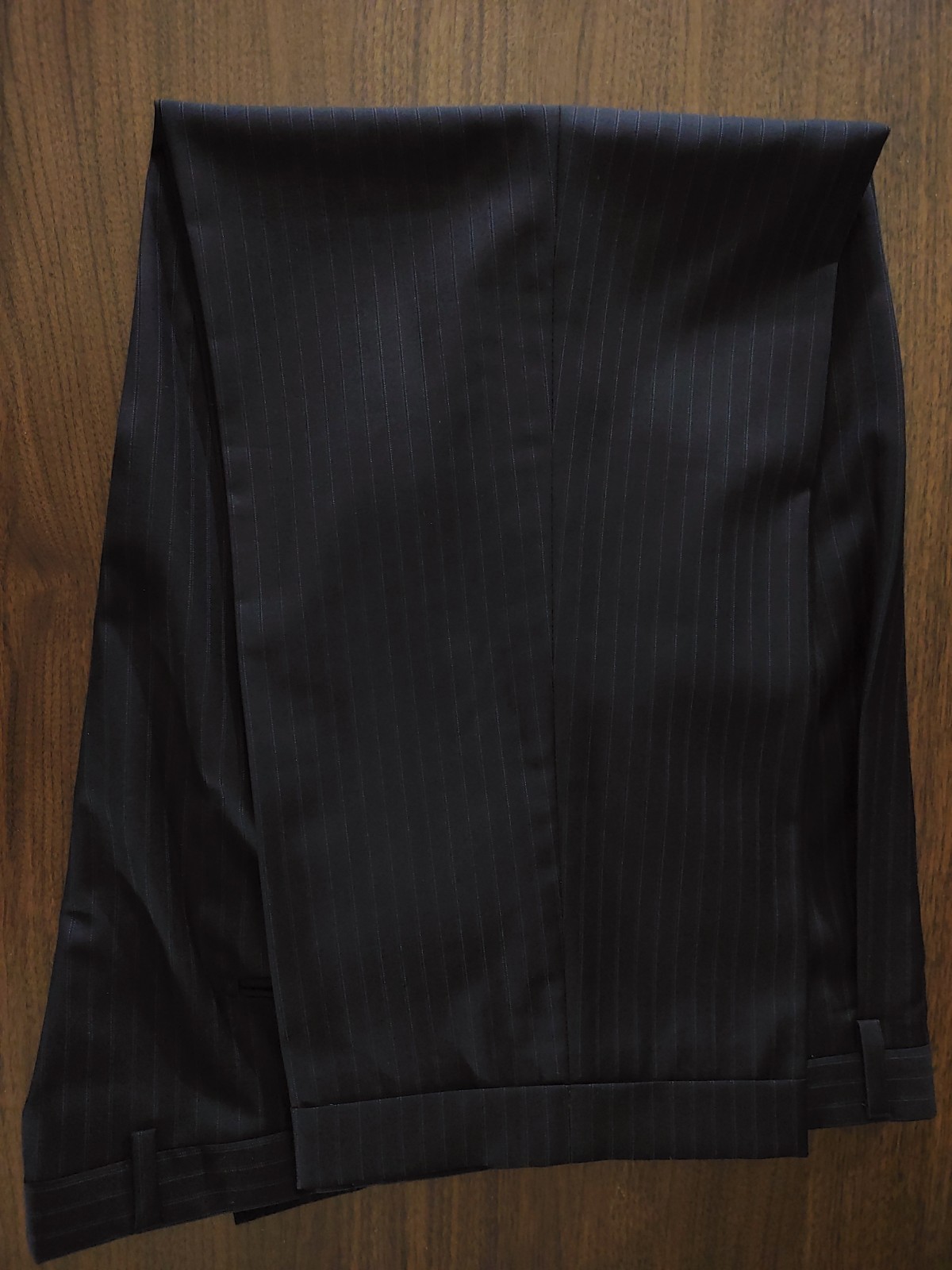 Hart Schaffner & Marx 2 Piece Suit 48/50R Navy Wool 43×28 Pants Chalk Pinstripe