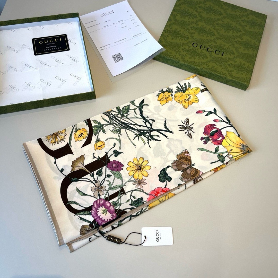 Gucci Floral Patterns silk Scarf Shawl