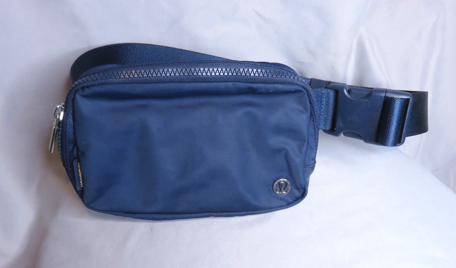 Lululemon Everywhere Belt Bag 1L Dark Blue with Silver Hardware