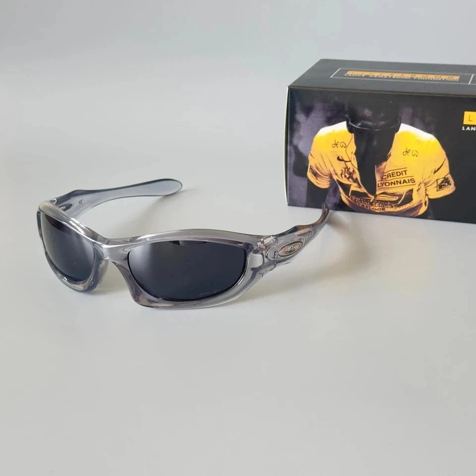 Oakley Monster Dog 00s Tech Vintage Polarized Sunglasses Clear Gray/Black lens