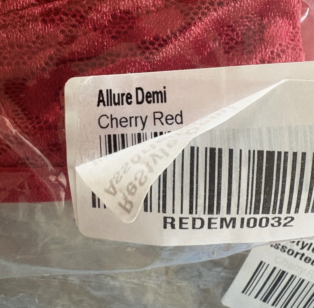 Ruby Ribbon Allure Demiette Cherry Red, Size 32