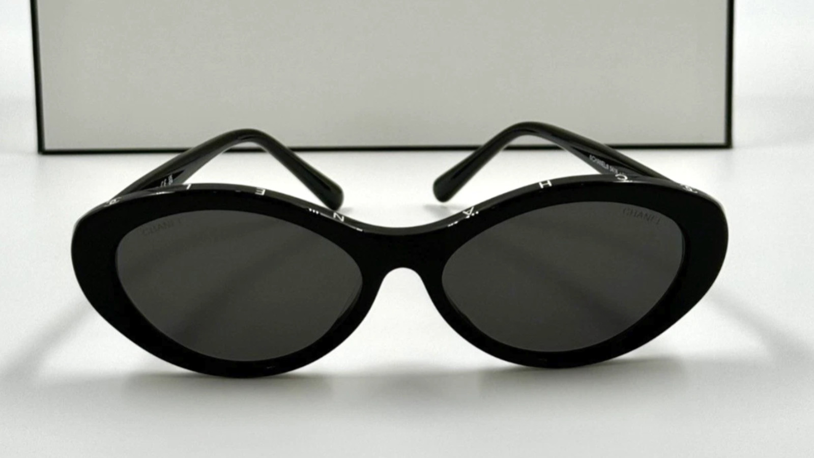 Chanel 5416 Oval Sunglasses Black Acetate | gray lens 57-17-140