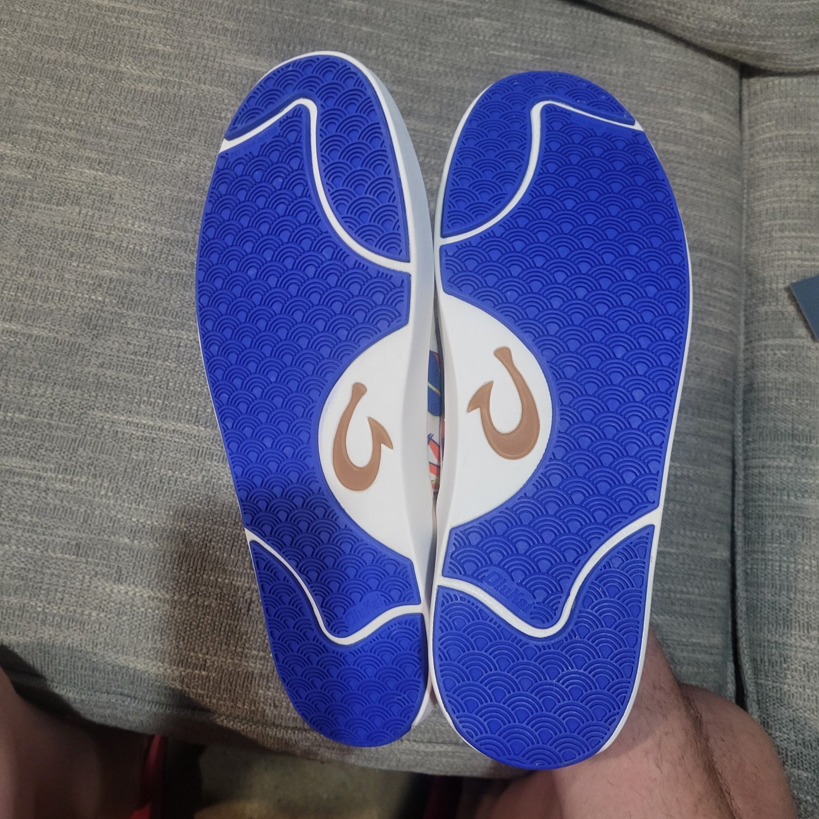 OluKai Lae’ahi Pa’i Men’s Size 10 Swell/Aloha Shoes Floral