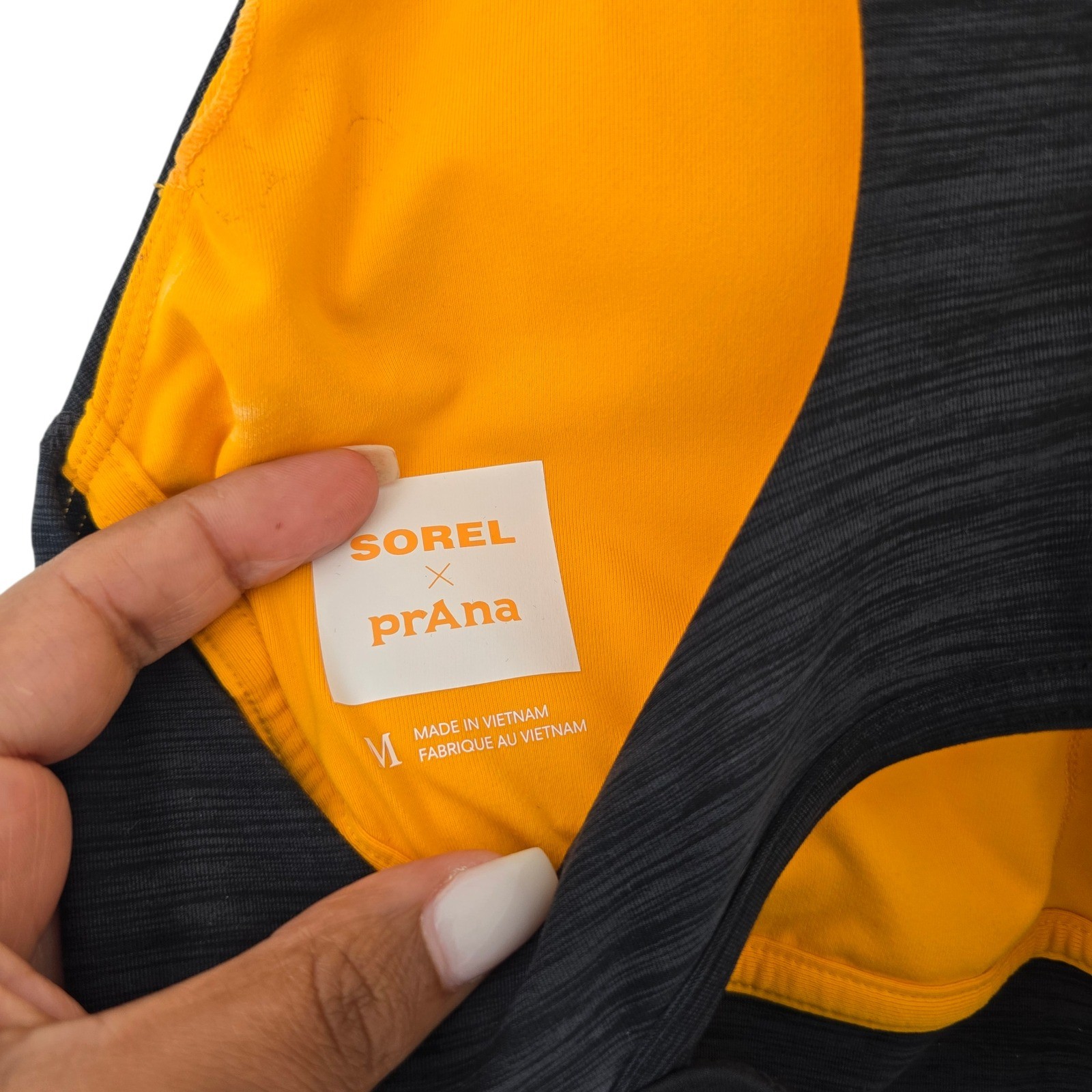 SOREL x prAna Sports Bra Women Medium M Charcoal Grey Orange Excellent High Neck