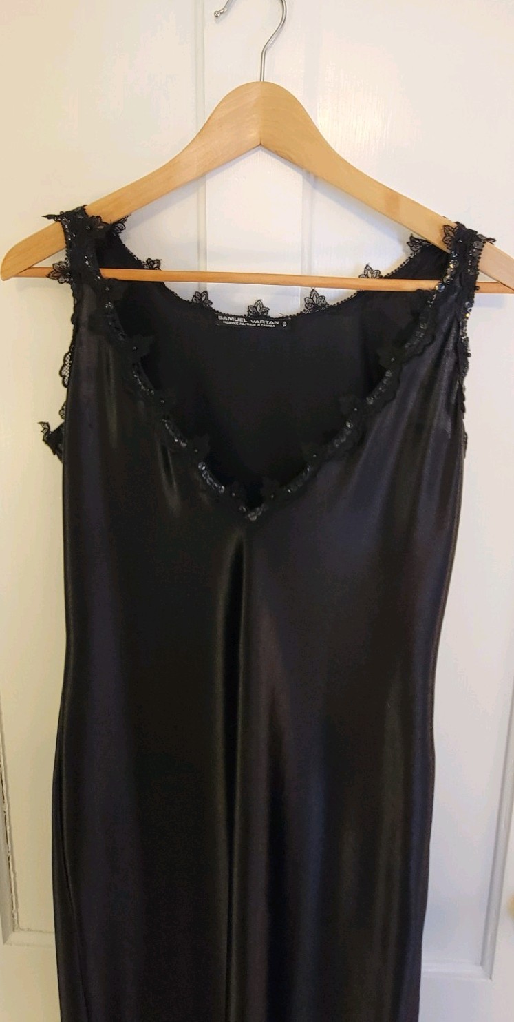Formal Classic Designer Satin Gown – Size Small