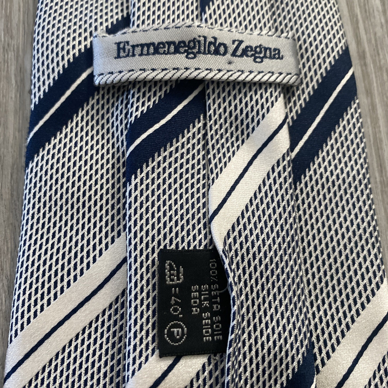 Ermenegildo Zenga Striped 100% Silk Tie Made In Italy EUC Classic Designer