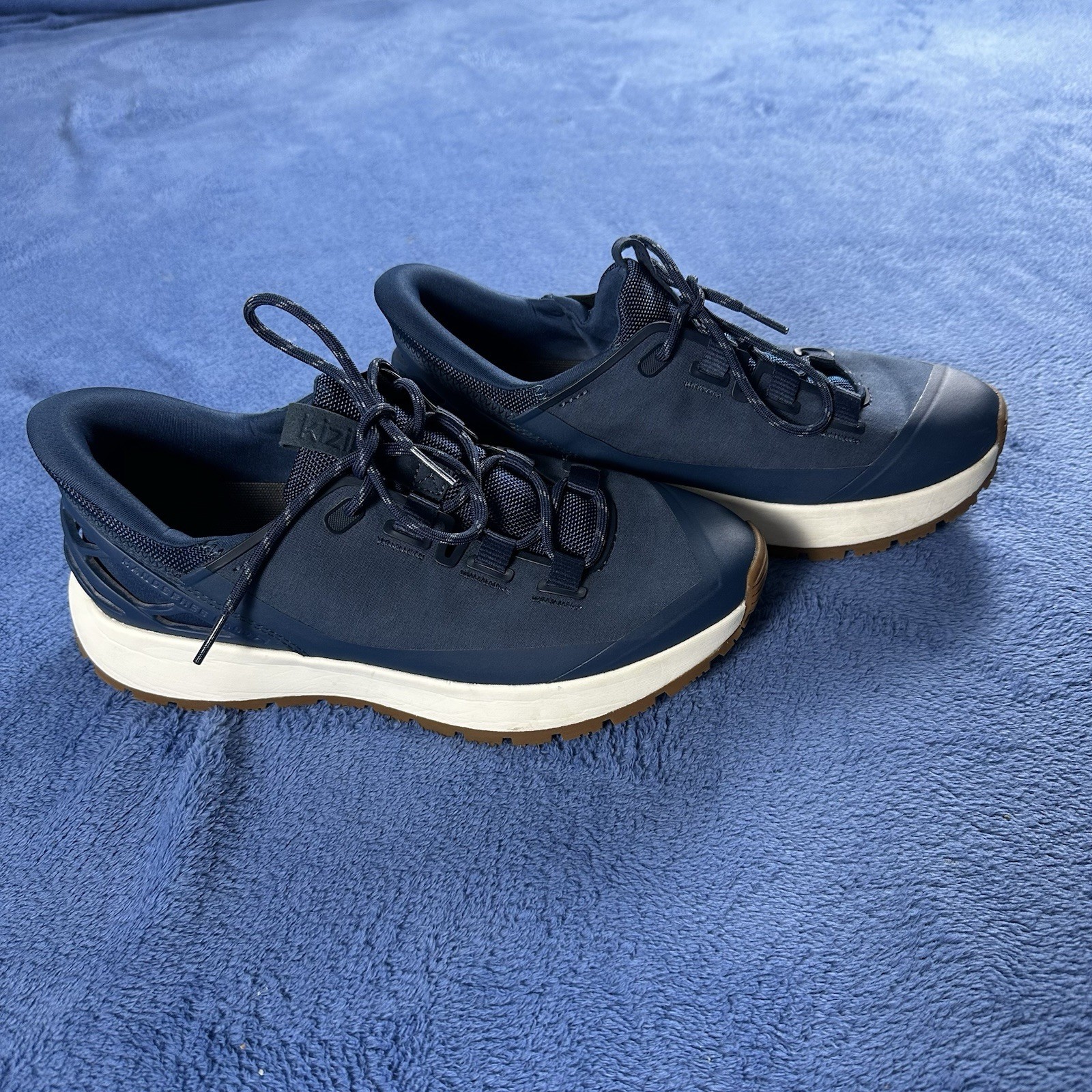 Kizik Wasatch Hiking Shoes Sneakers Tidepool Blue Men’s 10 / Women’s 11.5 (2E)