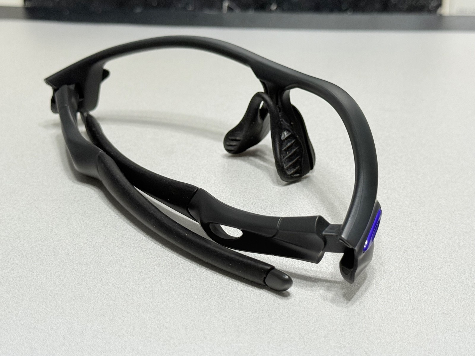 Oakley Radar Path Infinite Hero CARBON frame w/ Purple Icons – SKU# 24-275 132mm