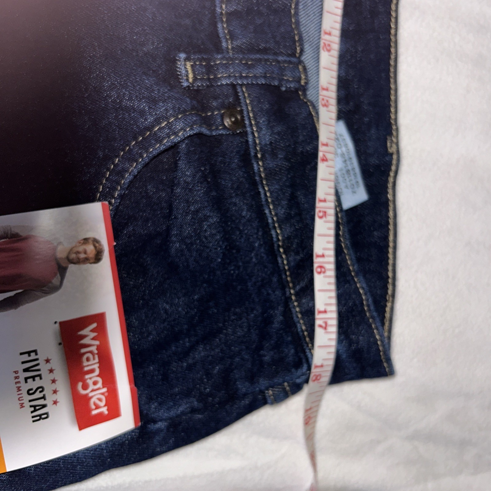 NWTWrangler Mens Flex Relaxed Fit Jeans Five Star 38X29