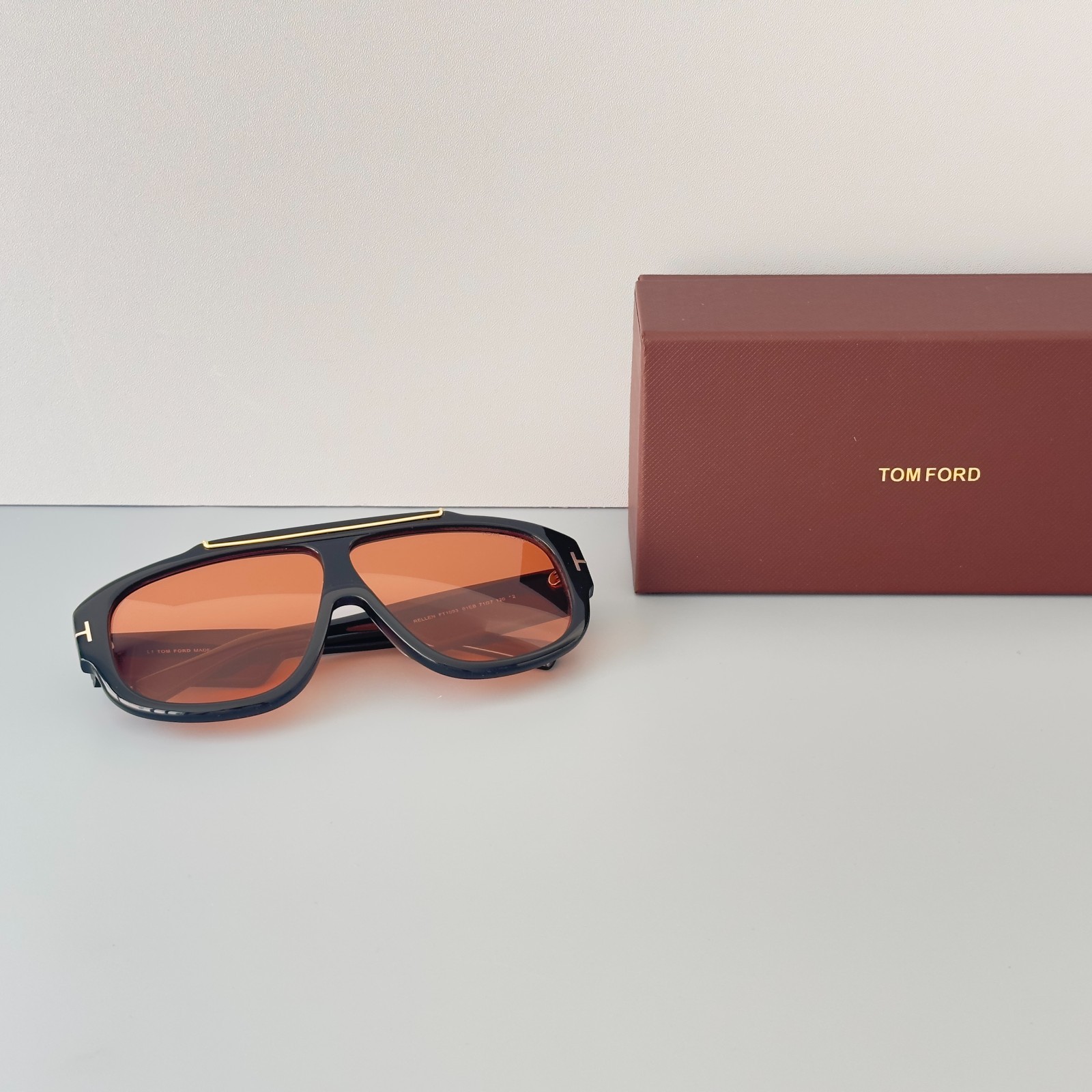 Tom Ford Rellen Mask Sunglasses TF1093 Black/Light Orange 71-7-120mm
