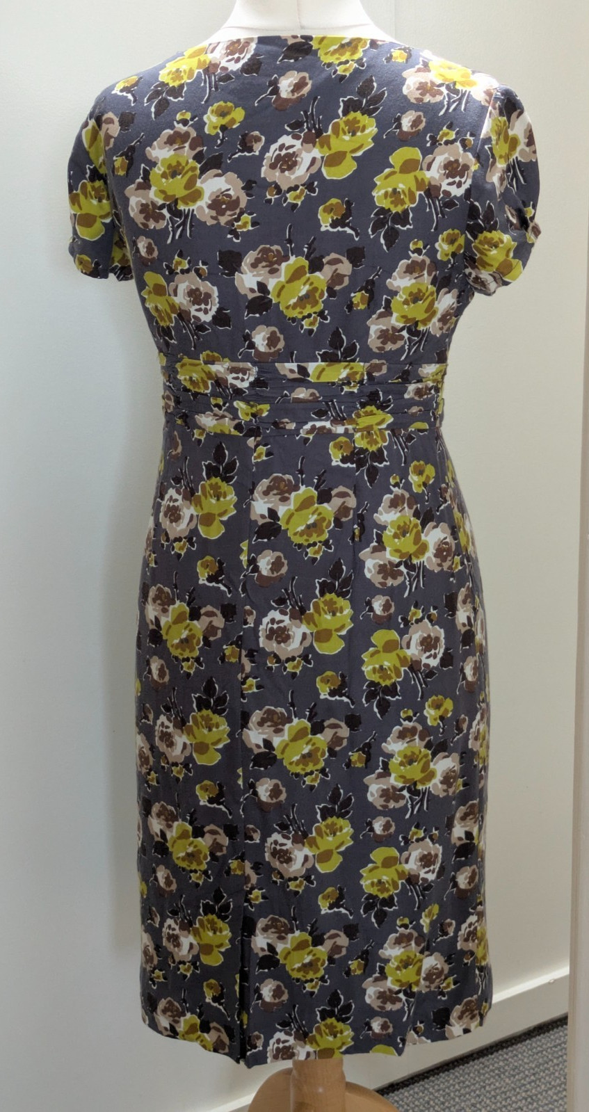 Boden Womens Fully Lined summer dress in viscose – size 10