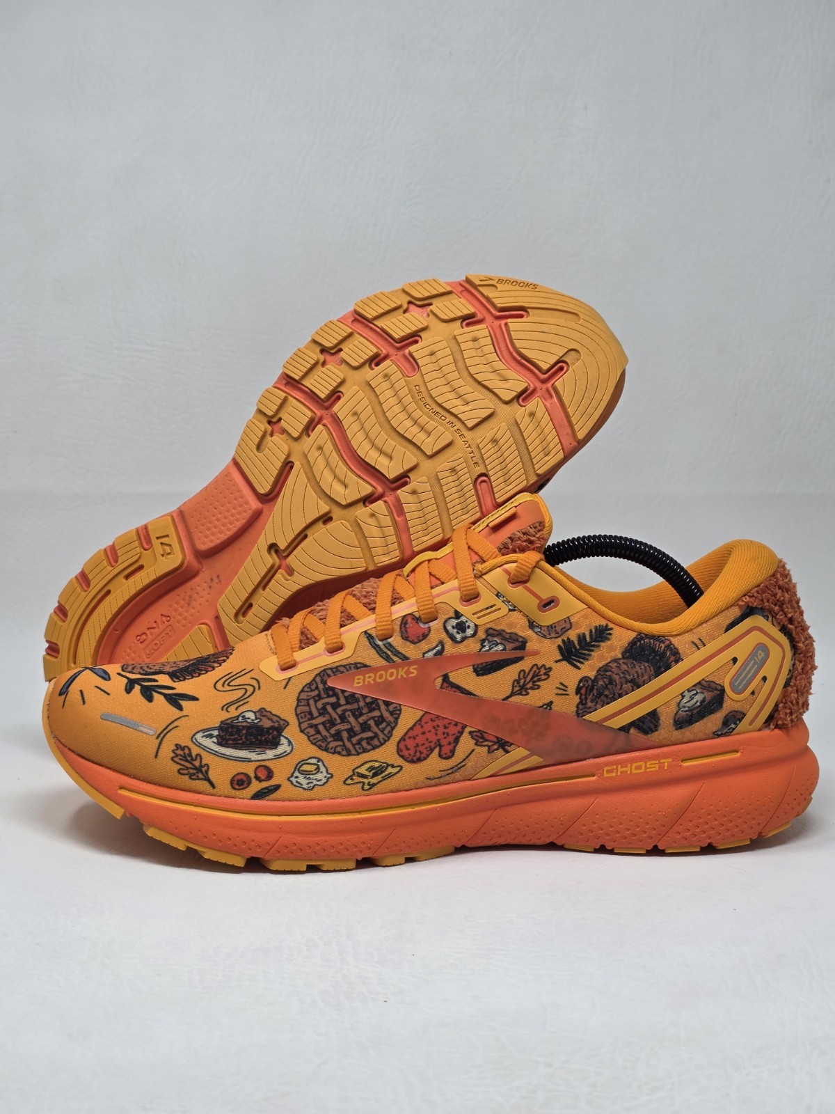 Brooks Ghost 14 Happy Trot Shoes Men’s Size 11.5 Orange Thanksgiving Pre-owned