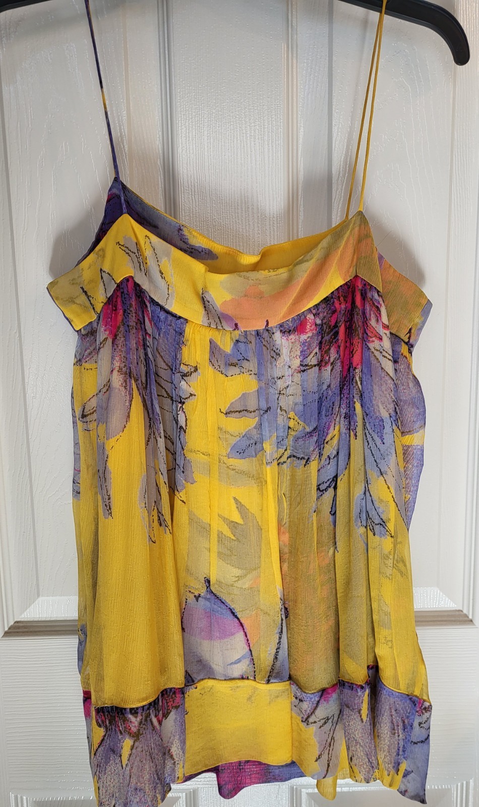 Diane von Furstenberg Yellow floral silk spaghetti strap top 100% silk size 10