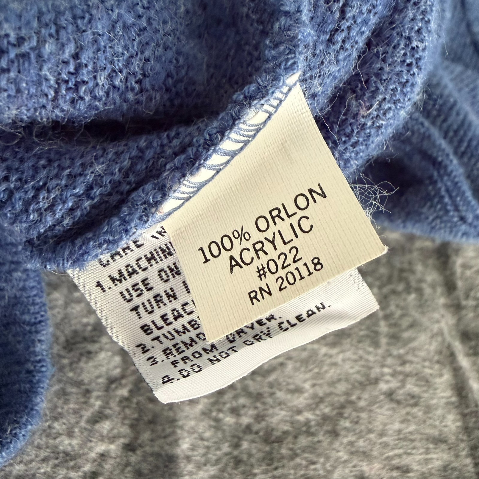 Vintage 80s IZOD Lacoste V Neck Sweater Men’s XL Blue USA Orlon Acrylic Preppy