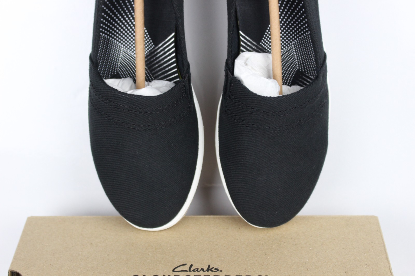 Clarks Women’s Breeze Step II Slip On Comfort Shoes Black 261 72774