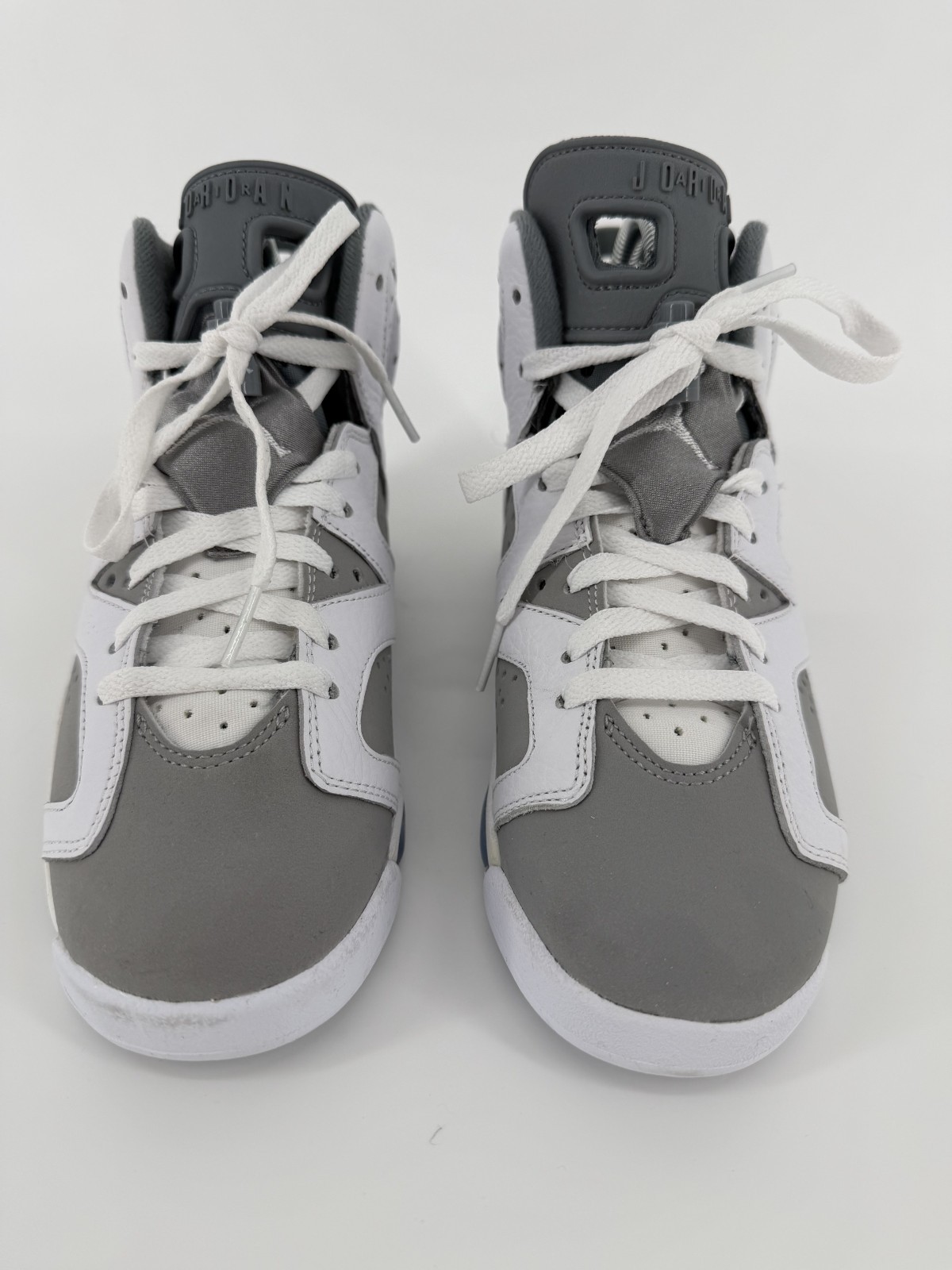 Nike Air Jordan 6 Retro Cool Grey GS 384665-100 Youth Size 5Y Sneakers