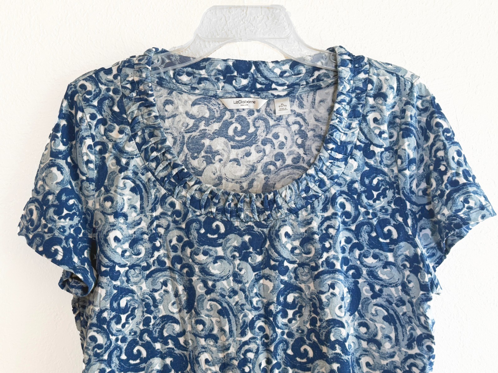 Women’s LIZ CLAIBORNE Sz XL Round Ruched Neck Detail S/S Knit Top (You Pick)