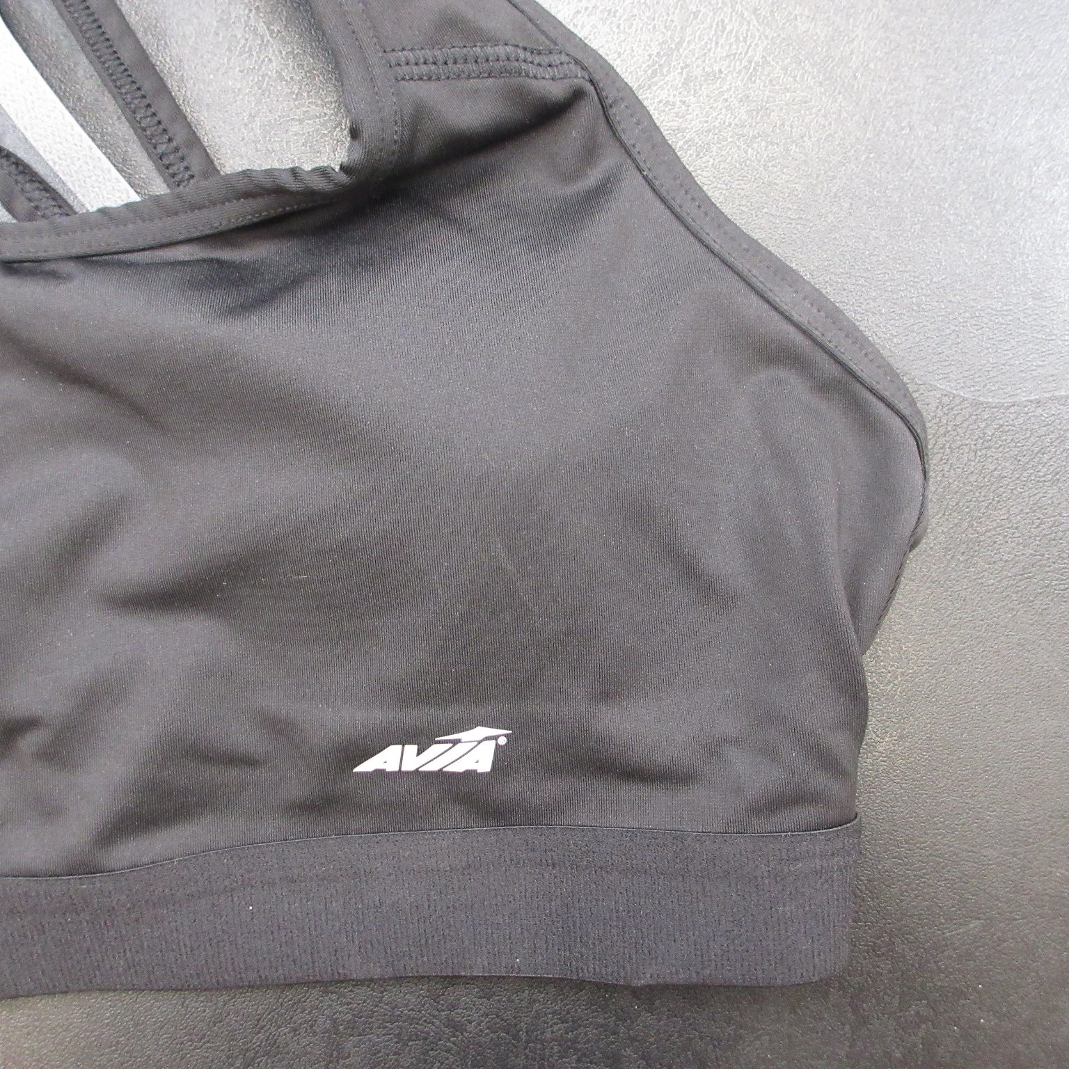 AVIA Women’s Sports Bra Black Size M Strappy Back Wireless Polyester Spandex