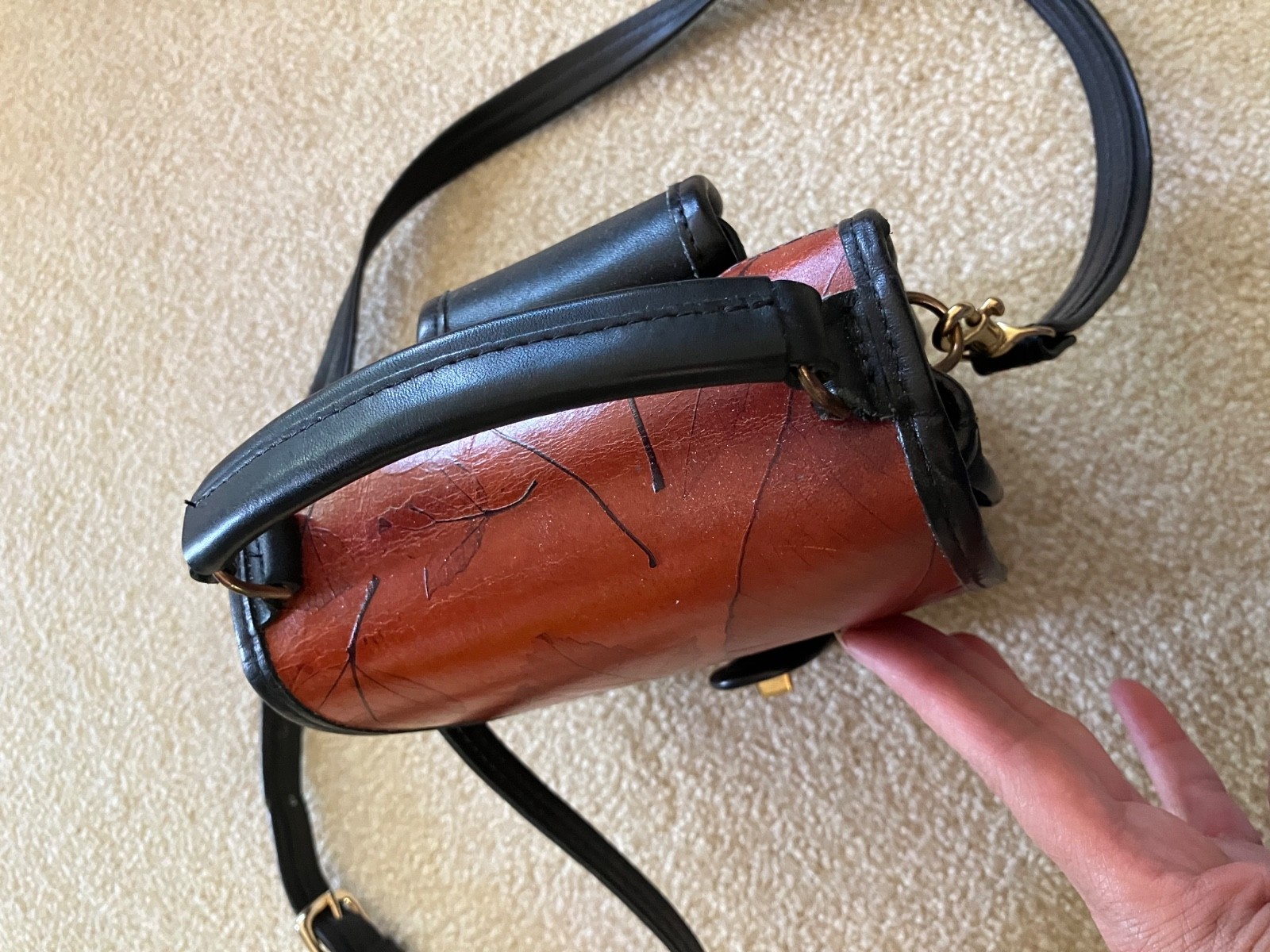 EUC Leaf Leather Hand Made C.L. Whiting Cross Body Bag Vintage Large Handbag