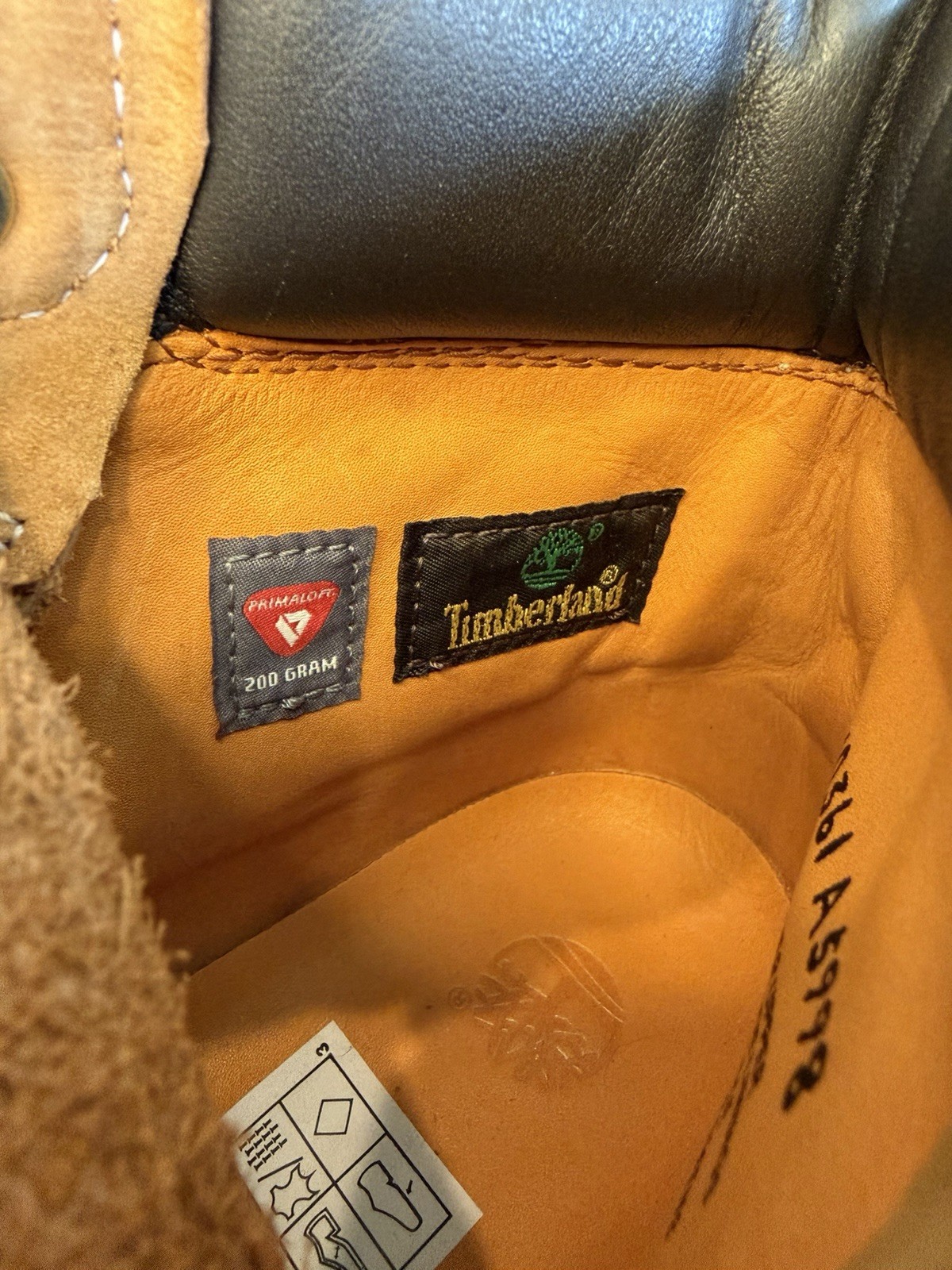 Timberland Premium 6-Inch Waterproof Boots NWOT Wheat Nubuck Women’s 8 M Classic