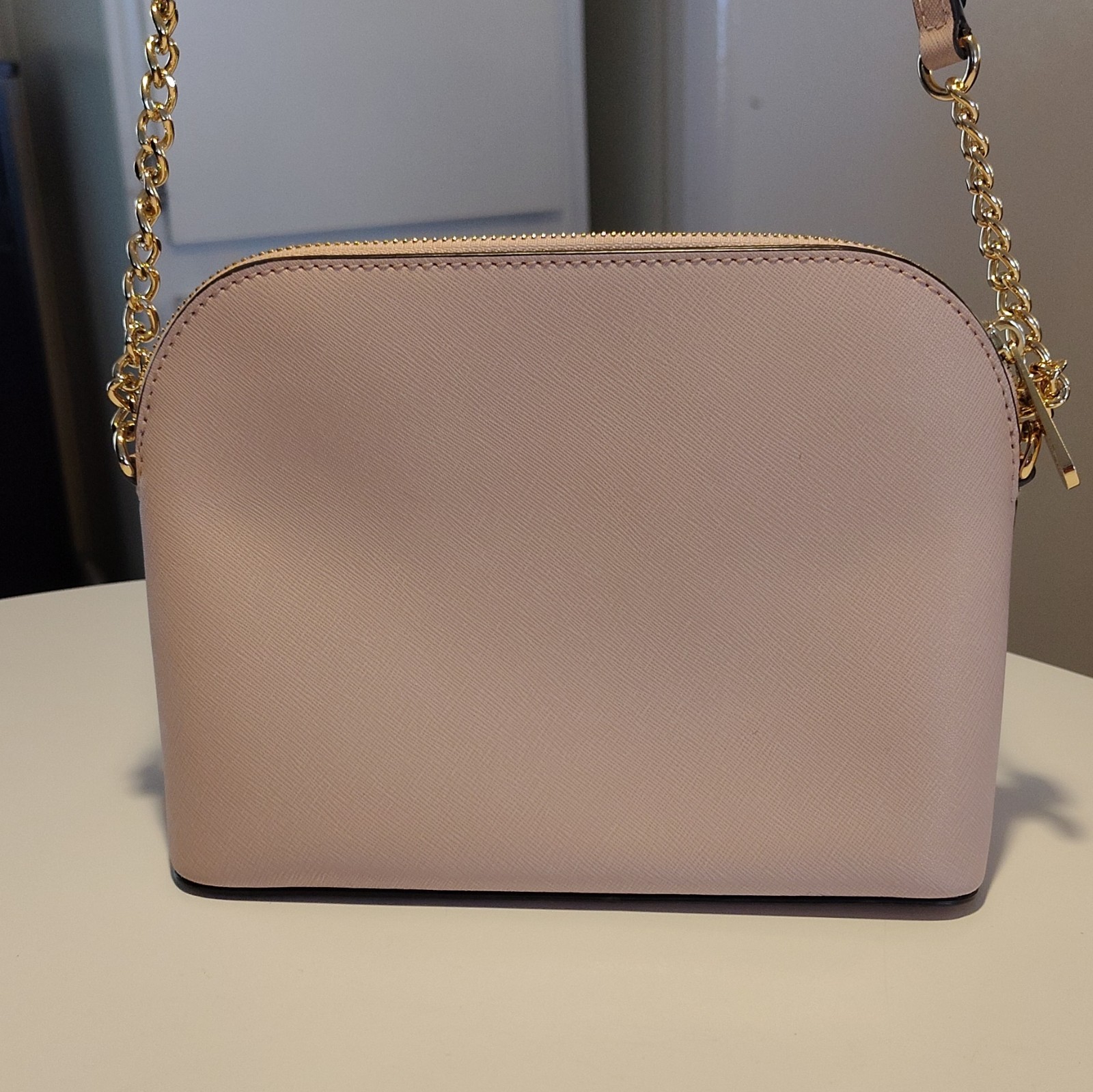 Michael Kors Women’s Cindy Dome Leather Purse Pale Pink Cross body Bag Gold trim