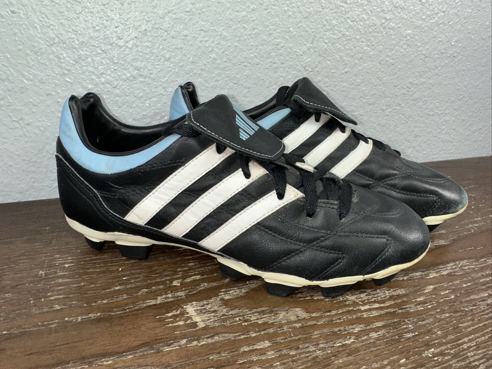 Adidas Vintage 2002 Firm Ground Soccer Cleats Football Shoes Women’s Size 8