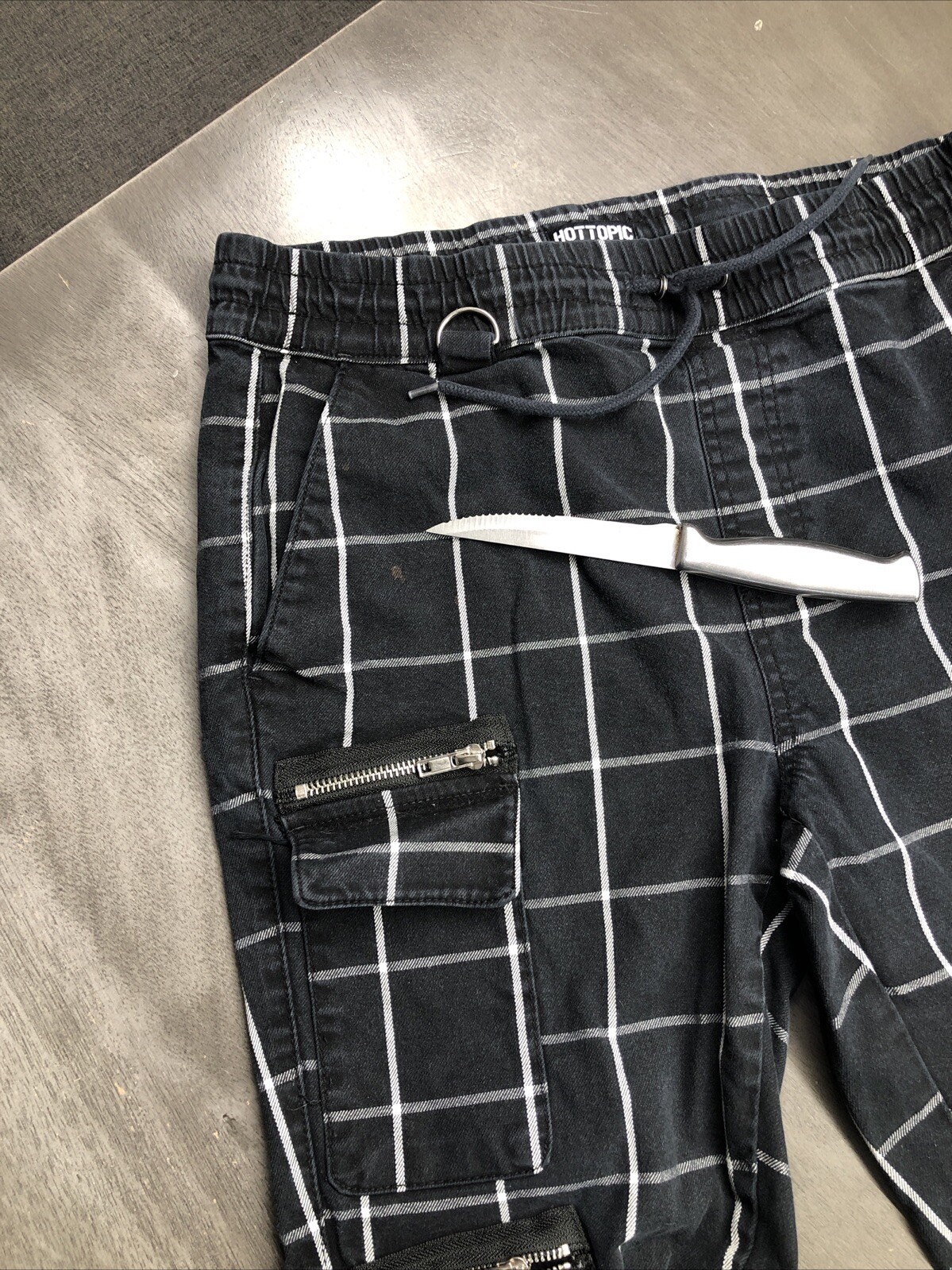 Hot Topic Womens Size M Cargo Jean Pants Black White Checkers Zippers