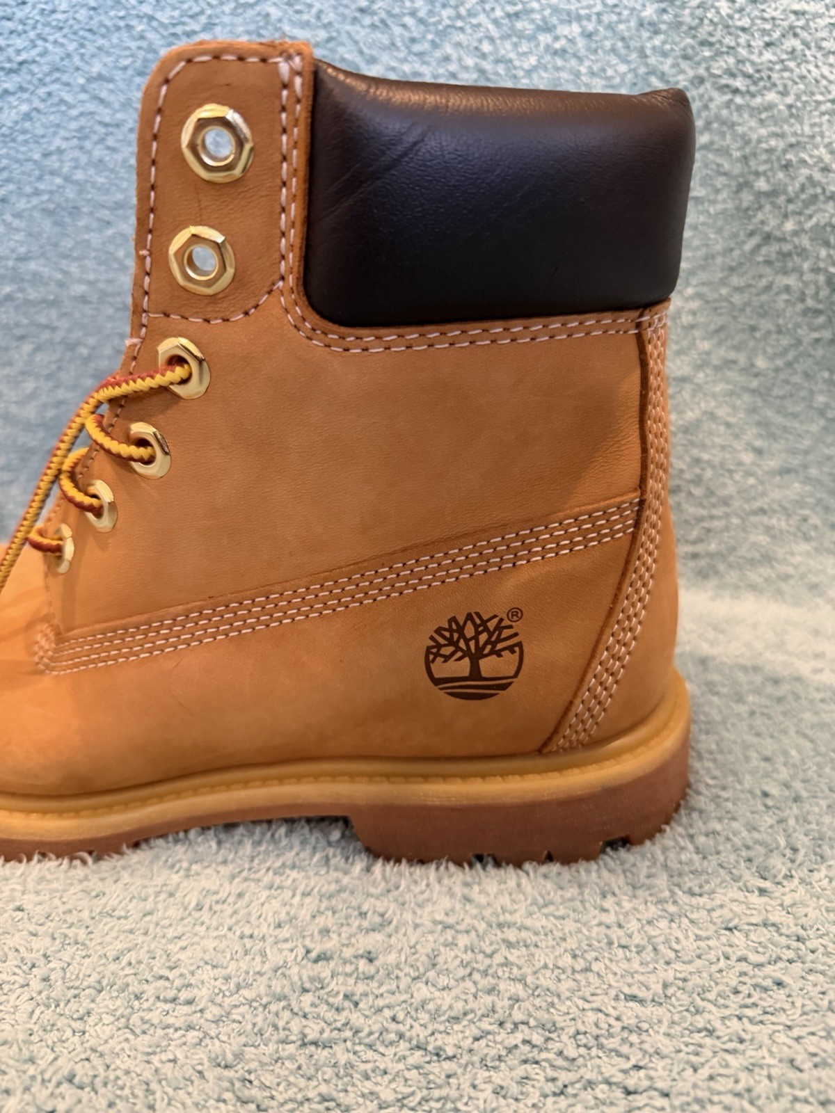 Timberland Premium 6-Inch Waterproof Boots NWOT Wheat Nubuck Women’s 8 M Classic