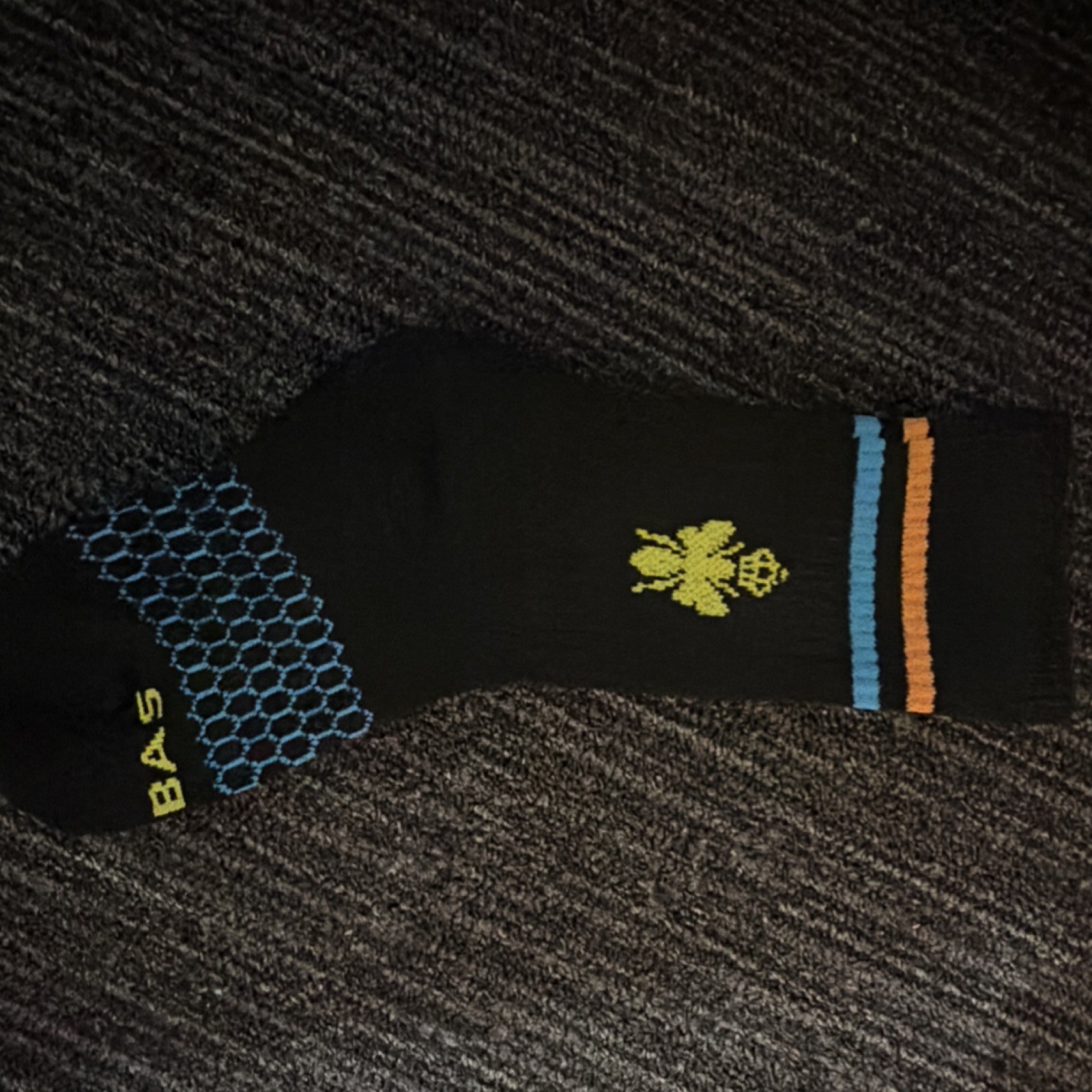 Bombas XS Crew Socks Black Bee Geometric Arch Support Cushioned 12 for $39.99