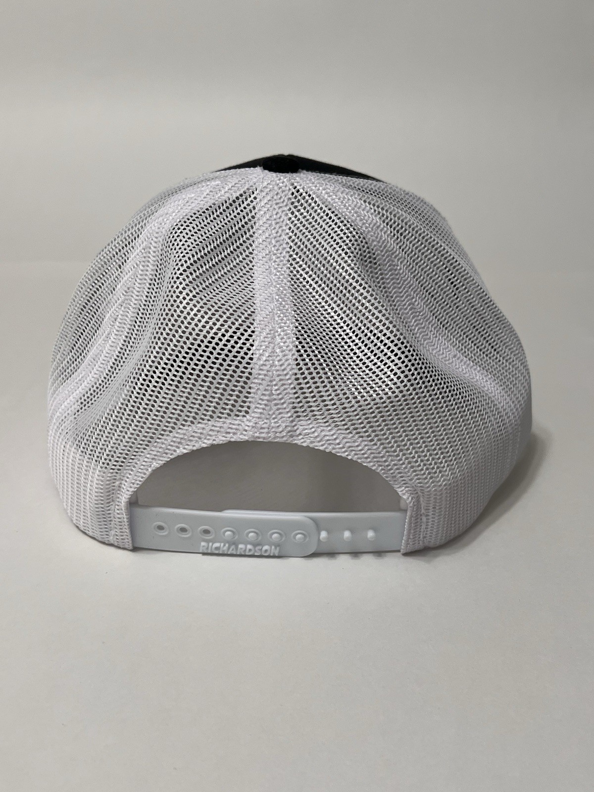 Snap-On Leather Patch Richardson 112 Hat Black/White NWT Mesh Back Trucker Cap