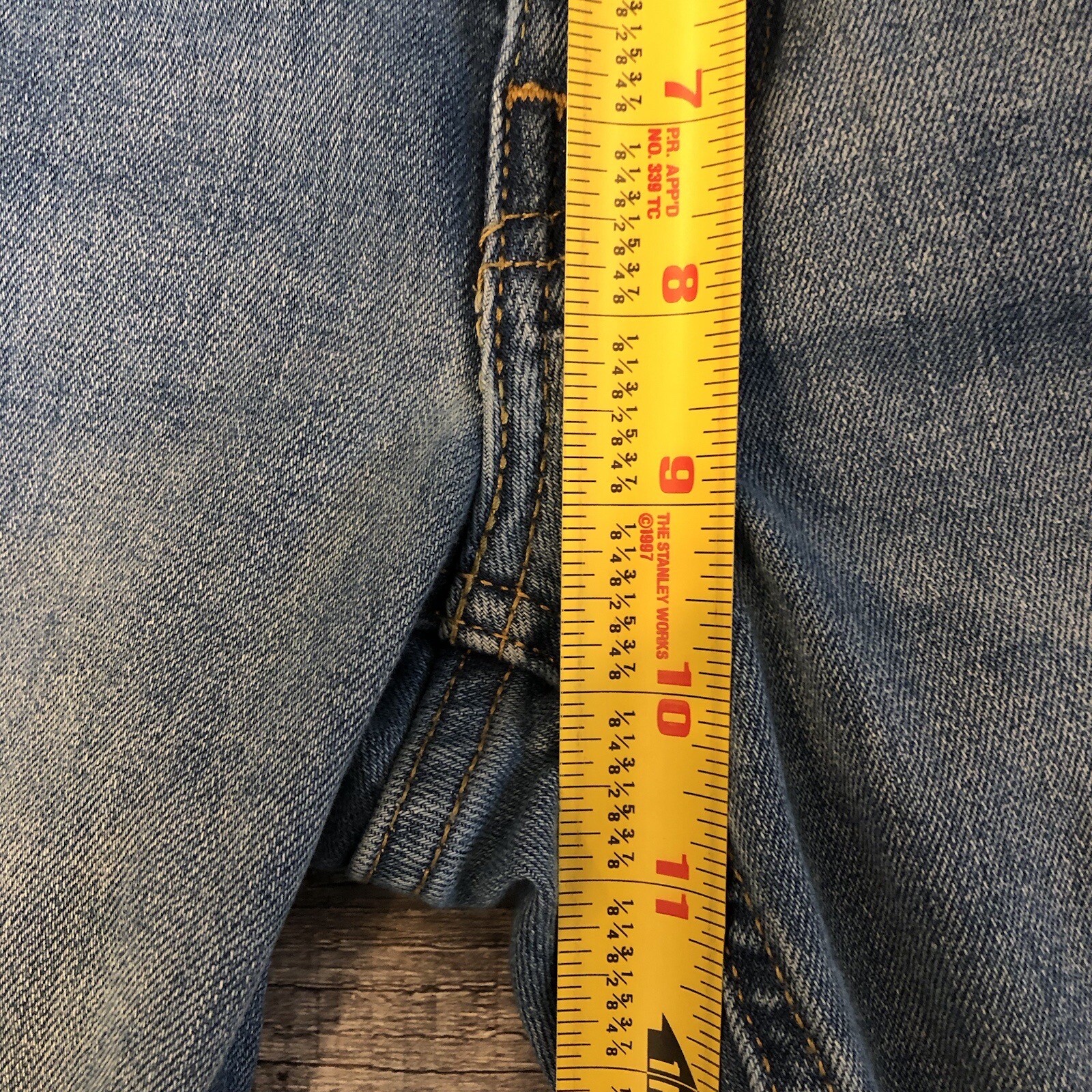 Levi’s 541 All Seasons Tech Jeans Mens Size 32x(31) Straight Leg Medium Wash