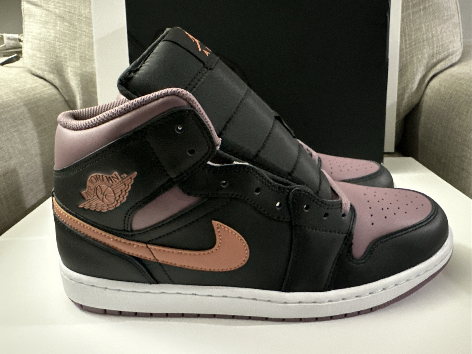 Jordan 1 Mid Black Sky J Orange Men’s Size 11.5 Casual Shoes FB9911-008 New