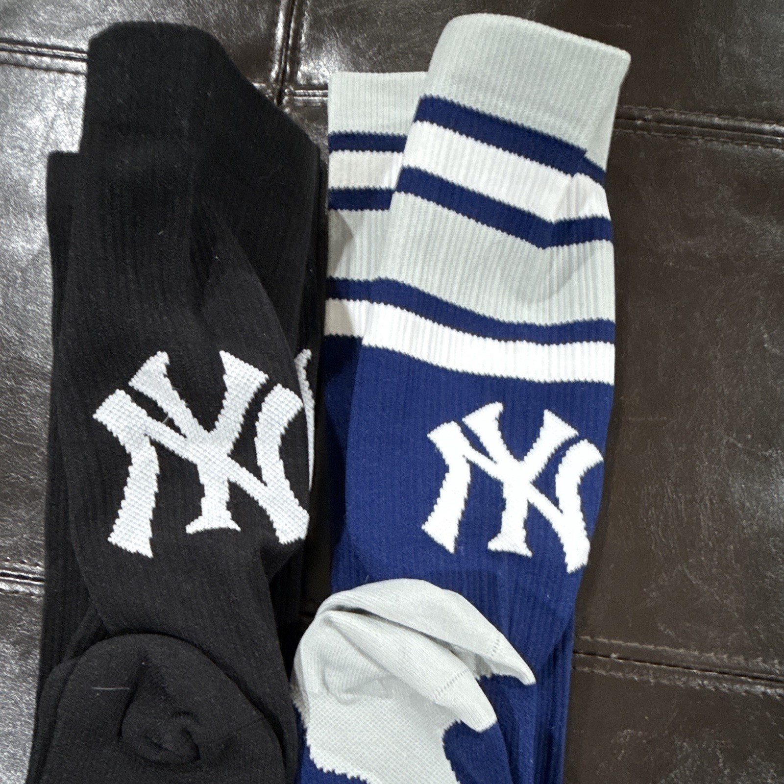 2 Pair Pro Compression New York Yankees Men’s Compression Socks L/XL